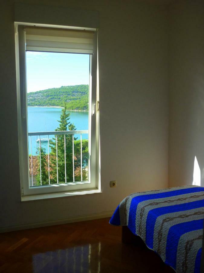 Apartman Тисно Екстериор снимка